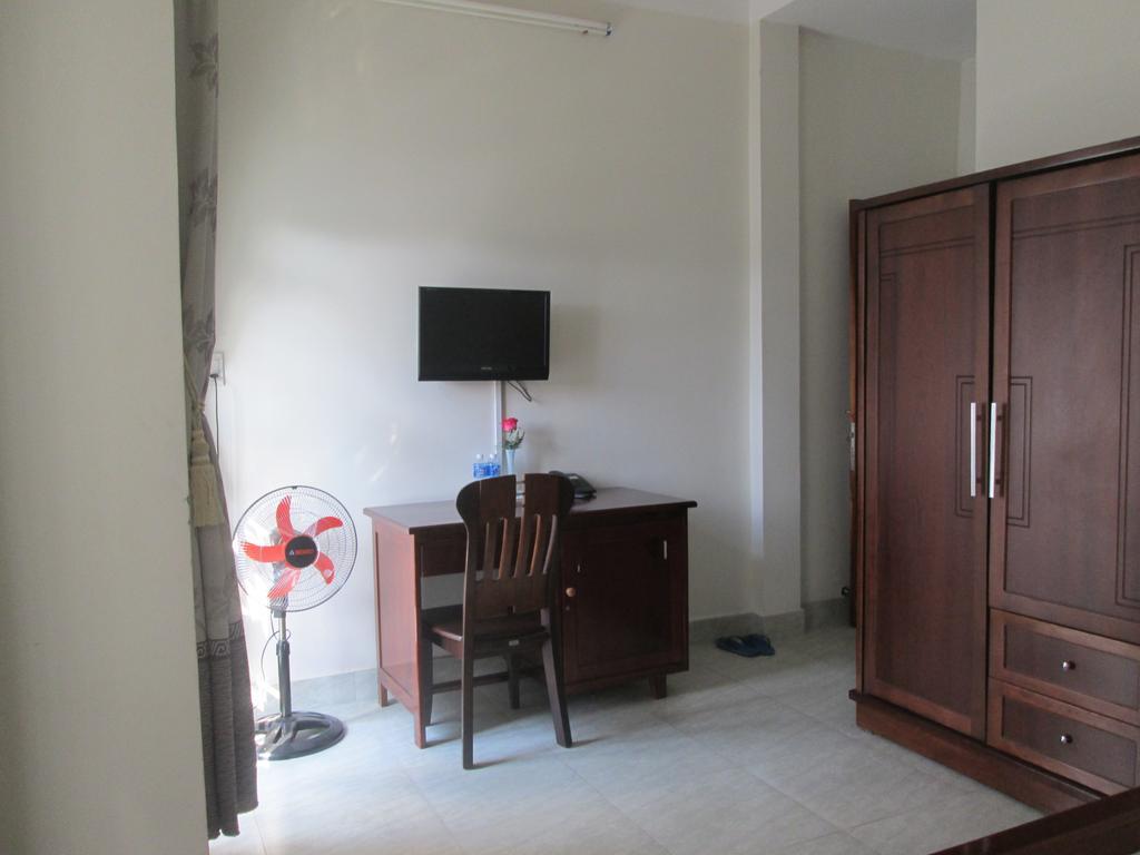 Ngoc Phuong Hotel Баолок Экстерьер фото